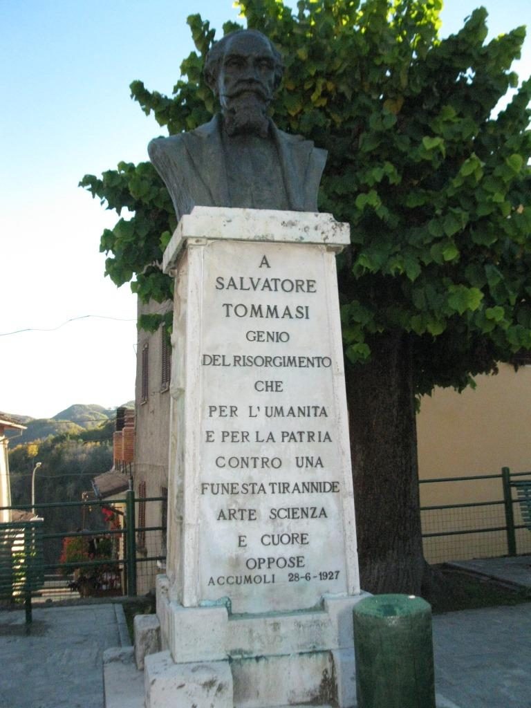 Salvatore Tommasi's bust (2).JPG
